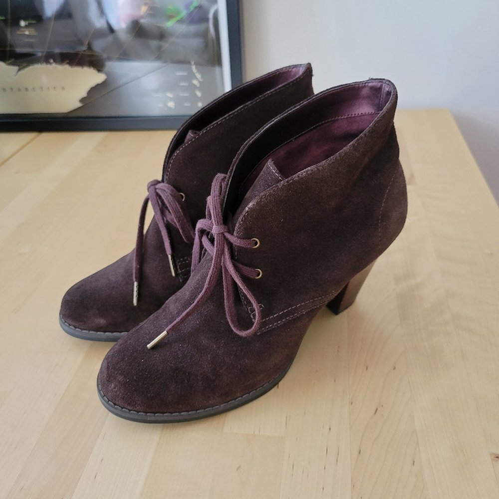Indigo by Clarks brown suede lace up booties